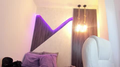 Lau online show from February 2025 02:34:01 PM