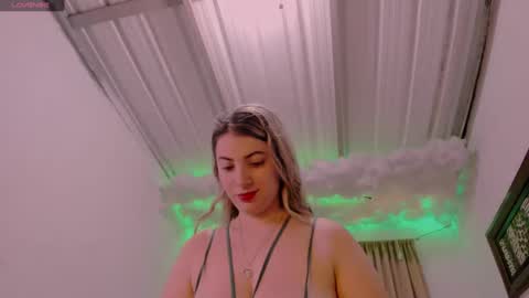 Snapshot of lauu_g chatting on January 2025 03:40:02 AM Lauu G online show from January 2025 03:40:02 AM