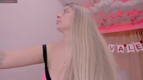 Snapshot of lauu_g chatting on February 2025 06:12:02 AM Lauu G online show from February 2025 06:12:02 AM