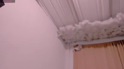 Snapshot of lauu_g chatting on February 2025 03:09:02 AM Lauu G online show from February 2025 03:09:02 AM