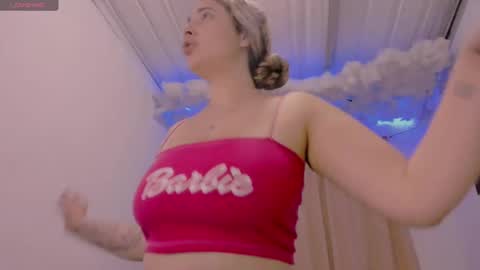 Snapshot of lauu_g chatting on March 2025 03:30:01 AM Lauu G online show from March 2025 03:30:01 AM