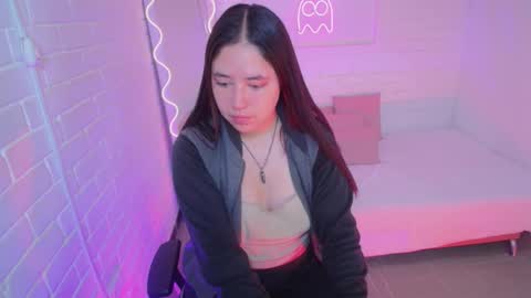 Snapshot of lauxury_tay chatting on September 2025 03:17:02 AM Lauxury online show from September 2025 03:17:02 AM