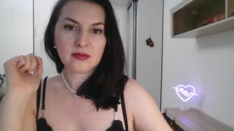 Diana  online show from December 2024 09:40:02 PM