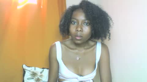 layannek online show from September 2025 06:18:01 AM