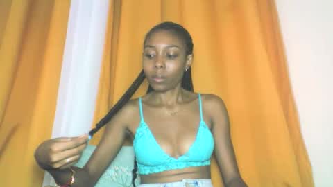 layannek online show from November 2025 03:11:02 PM