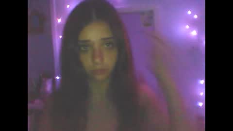 Layla online show from September 2025 06:57:02 AM