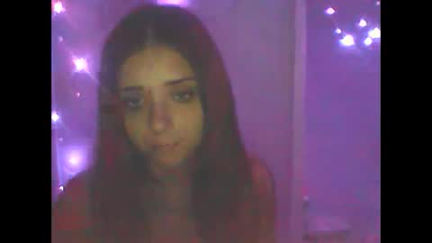Layla online show from September 2025 05:19:02 AM