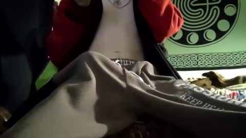 Snapshot of laymetorest420 chatting on February 2025 09:36:02 AM Stitch online show from February 2025 09:36:02 AM