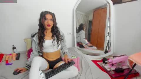 Layqueen online show from February 2025 12:27:01 AM
