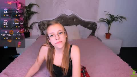 layriantavee online show from December 2024 12:49:01 PM