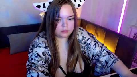 Snapshot of lea_foxy chatting on September 2025 02:00:02 AM Lea online show from September 2025 02:00:02 AM
