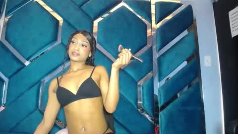 lea sewwtly online show from October 2025 01:07:01 PM