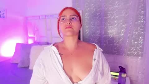 Leah  online show from September 2025 02:16:02 AM