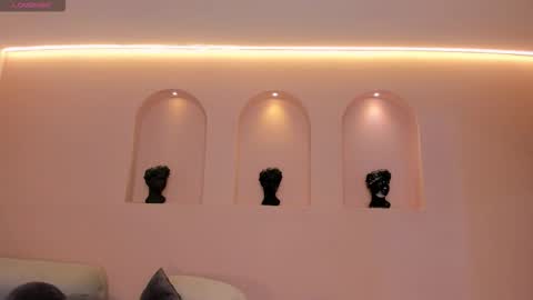 Snapshot of leahnovac chatting on October 2025 11:29:01 AM leahnovac online show from October 2025 11:29:01 AM