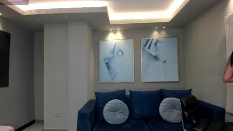 Snapshot of leahnovac chatting on November 2025 11:10:01 AM leahnovac online show from November 2025 11:10:01 AM