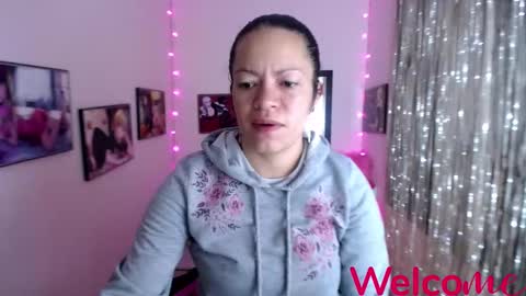 Leandra online show from February 2025 12:13:01 PM