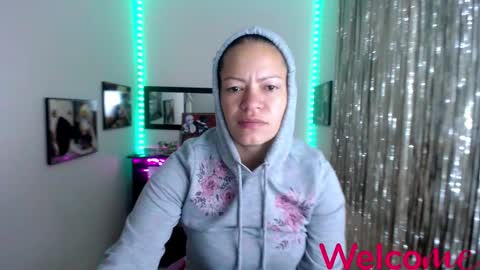 Leandra online show from March 2025 12:06:02 PM