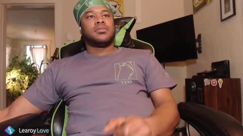 Snapshot of learoy chatting on February 2025 04:22:01 PM Learoy online show from February 2025 04:22:01 PM