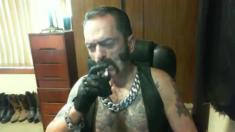 Snapshot of leathergreaser chatting on December 2024 07:45:01 PM leathergreaser online show from December 2024 07:45:01 PM