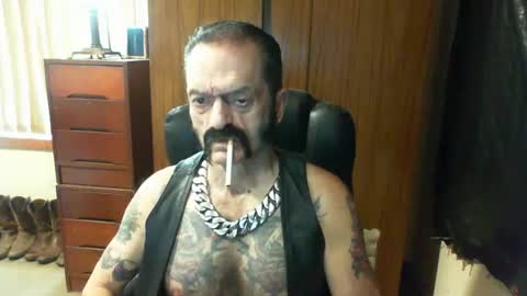 Snapshot of leathergreaser chatting on January 2025 10:45:02 PM leathergreaser online show from January 2025 10:45:02 PM