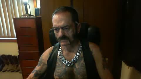 Snapshot of leathergreaser chatting on February 2025 11:47:02 PM leathergreaser online show from February 2025 11:47:02 PM