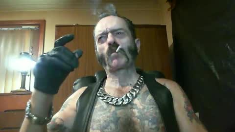 Snapshot of leathergreaser chatting on March 2025 08:32:01 PM leathergreaser online show from March 2025 08:32:01 PM