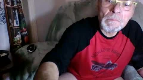 Snapshot of lebranleur71 chatting on January 2025 08:02:02 AM lesbranleur71 online show from January 2025 08:02:02 AM