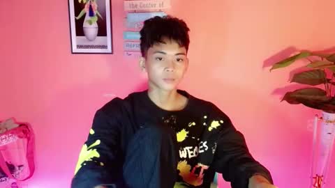 leemoreno18 online show from October 2025 06:08:01 PM