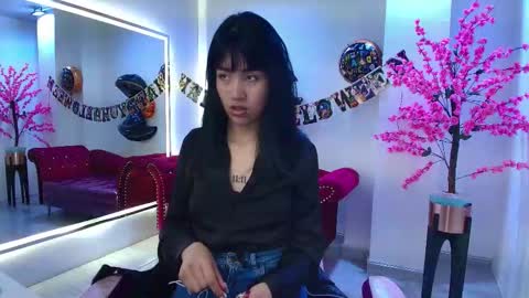 Leia.  online show from October 2025 11:23:02 AM