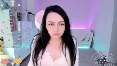 Leighla online show from October 2025 11:27:02 PM