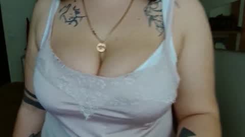 Leila online show from December 2024 01:32:02 PM