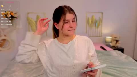 Leila online show from September 2025 01:34:02 PM