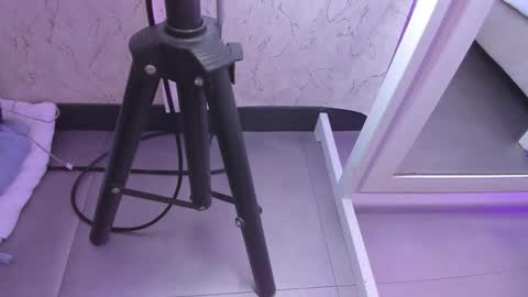 Snapshot of leila_russo_ chatting on December 2025 07:53:02 PM Leila online show from December 2025 07:53:02 PM