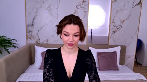 Snapshot of leilalawson chatting on January 2025 07:25:01 AM LeilaLawson online show from January 2025 07:25:01 AM