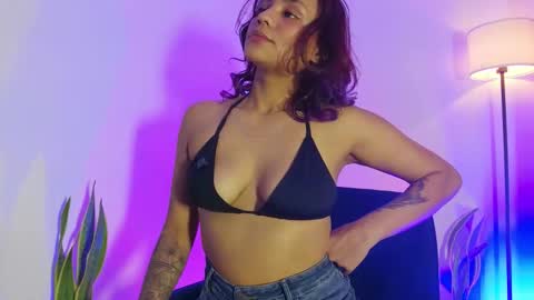 Snapshot of leja_ chatting on November 2025 03:52:02 PM Leja online show from November 2025 03:52:02 PM