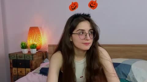 Luna online show from November 2025 07:32:01 AM