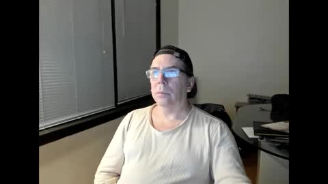 Snapshot of leland_allen chatting on December 2024 05:48:01 AM Leland Allen online show from December 2024 05:48:01 AM