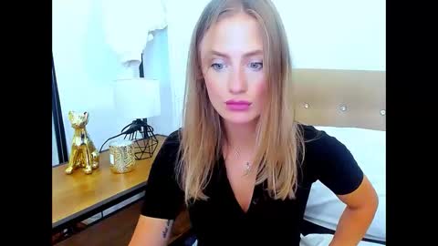 lena_sexi online show from September 2025 07:36:01 PM