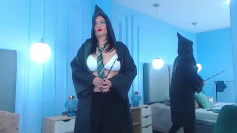 lenacorbet online show from October 2025 08:10:01 PM