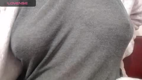 Snapshot of lenagolden chatting on November 2025 06:56:02 AM lenagolden online show from November 2025 06:56:02 AM