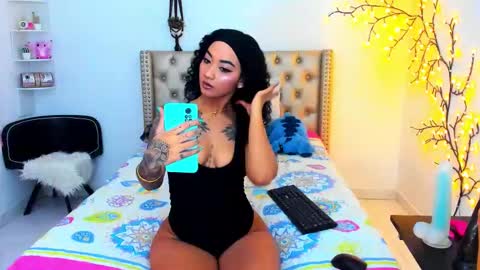 Snapshot of lenastylesoa chatting on November 2025 01:09:02 PM Lena online show from November 2025 01:09:02 PM