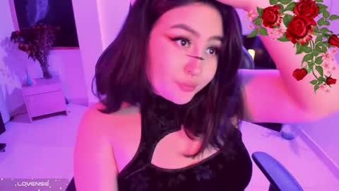 Snapshot of lenasweetx chatting on December 2024 05:26:02 PM Lenna Kang online show from December 2024 05:26:02 PM