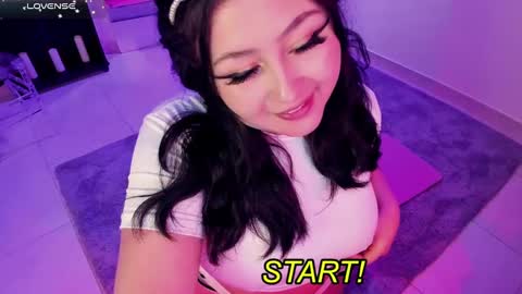 Snapshot of lenasweetx chatting on January 2025 05:22:02 PM Lenna Kang online show from January 2025 05:22:02 PM