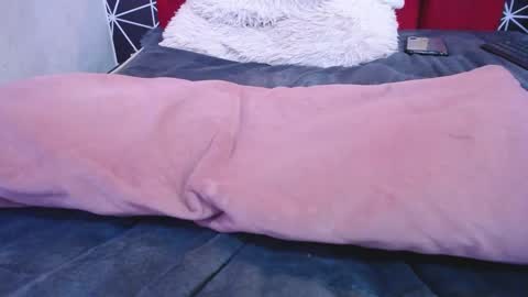 Snapshot of lenny_well chatting on December 2024 04:20:01 PM lenny well online show from December 2024 04:20:01 PM