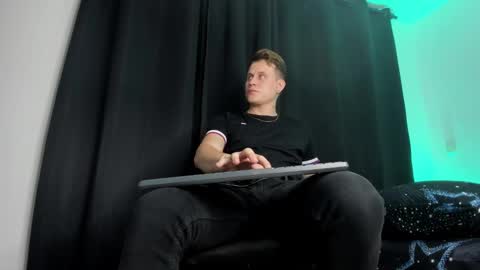 Yesid online show from February 2025 02:51:02 AM