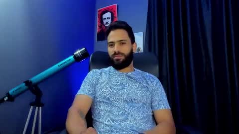 Snapshot of leo_diaz01 chatting on December 2024 09:42:02 PM Leo Diaz online show from December 2024 09:42:02 PM