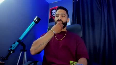Snapshot of leo_diaz01 chatting on January 2025 02:30:02 AM Leo Diaz online show from January 2025 02:30:02 AM
