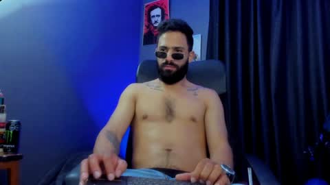 Snapshot of leo_diaz01 chatting on January 2025 11:00:01 PM Leo Diaz online show from January 2025 11:00:01 PM