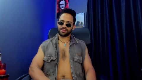 Snapshot of leo_diaz01 chatting on January 2025 08:32:01 PM Leo Diaz online show from January 2025 08:32:01 PM