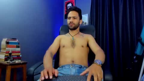 Snapshot of leo_diaz01 chatting on January 2025 06:20:02 AM Leo Diaz online show from January 2025 06:20:02 AM